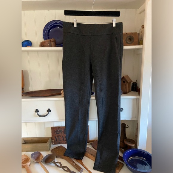 Iris Setlakwe - Picture 1 of 3